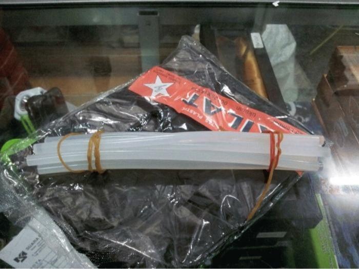Gambar Lem Batangan Glue Stick Kecil per biji bijian dari Suara Mas Kota Surabaya Tokopedia