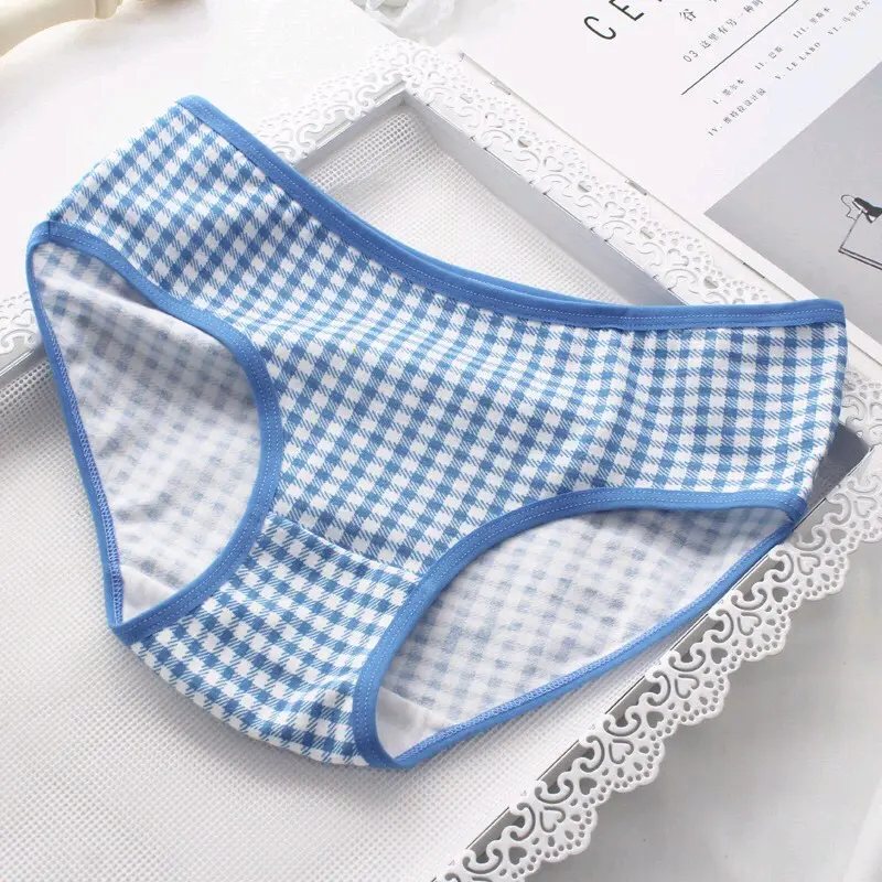 12Pcs CD CS040 Celana Dalam Wanita Katun Motif Bear Soft Blue 4