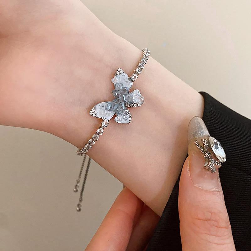 Butterfly Crystal Bracelet can be Adjusted for Women's daily wear during Festivals Exquisite, Sweet, Fashionable,  High-end 2