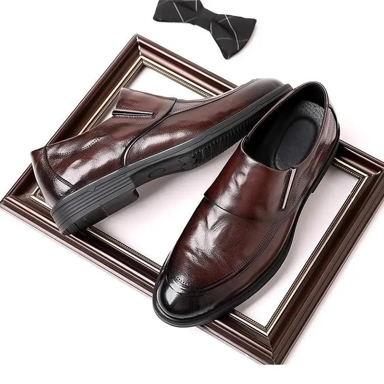 Sepatu kulit sapi asli pria terbaru tahun 2025, cocok untuk berbagai pakaian, anti licin, sepatu santai, tidak membuat kaki berbau, sepatu pria. 4