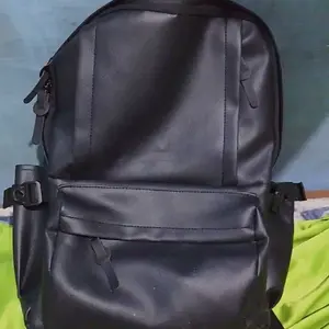 NEW ARRIVAL !!! Tas ransel Kulit Laptop Leather Backpack Tas Pria dan wanita Tas Punggung Kulit Kulit PU Polos Tas Punggung Laptop Tas Kantor Hitam