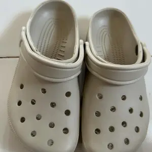 Derta Sandal Kodok Pria Sepatu Selop Wanita Sendal Anak Sandal Fuji Couple Wanita Clog Cewek Casual Fashion Korea Baim Kekinian Size 36-41