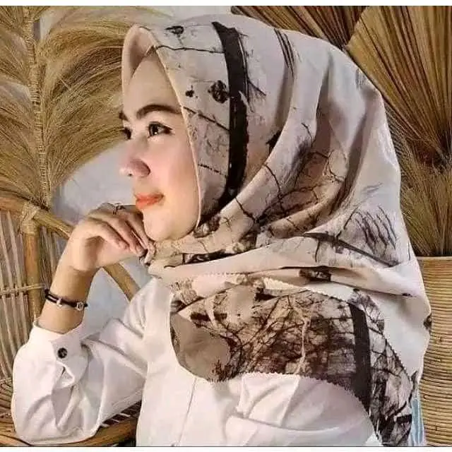 Hijab Motif Segi Empat  Voal Terbaru 2025 Muslim Square Kerudung Mewah 2