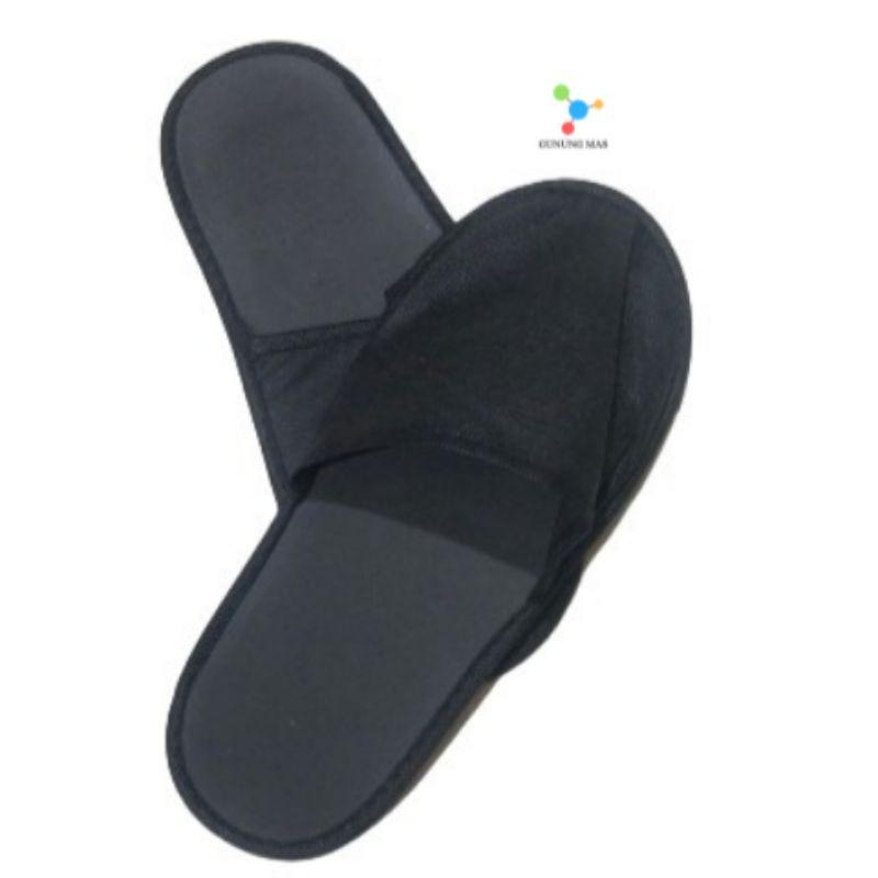 sandal kamar putih polos depan tertutup 4