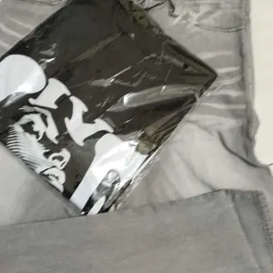 (PAKET HEMAT) Set Outfit Pria Wanita Unisex Kaos Hitam Celana Jeans Baggy Loose Fit Streetwear Panjang Nyaman Denim Size 28-34 Bahan Denim TIDAK Stretch Cocok Proporsi Badan Normal