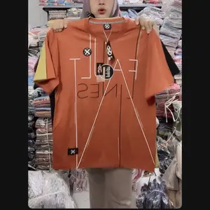 Kaos cowo ukuran L ISI 2 random