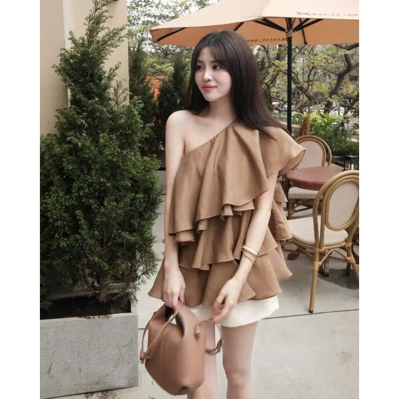 Set áo bèo lệch vai xòe tầng kèm quần short tiểu thư bánh bèo đi biển set đồ nữ mặc đi chơi