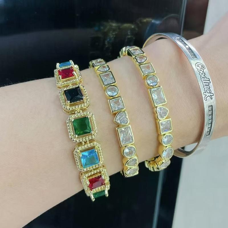 Product Introduction of Retro light luxury geometric inlaid with color diamond small niche high-grade sense Gong Yanfeng bracelet New alloy color square temperament bracelet women's fashion simple hand decoration 3