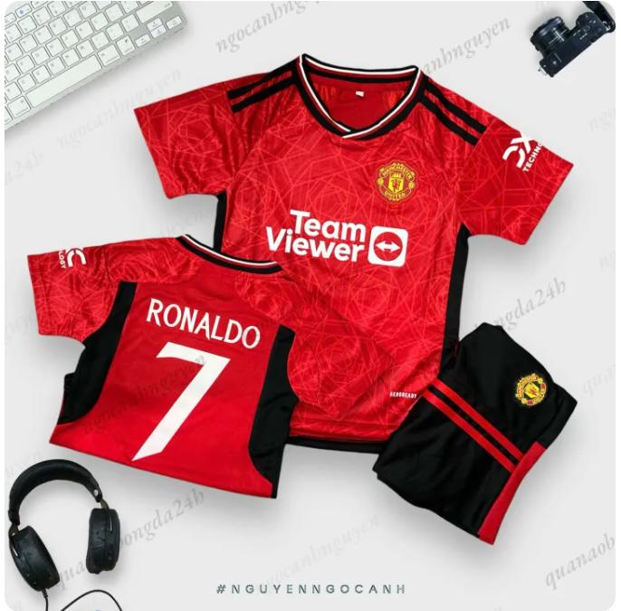   CÓ IN TÊN  Áo Bóng Đá Trẻ Em Mẫu Mu Đỏ in ronaldo.. . Chất Thun Lạnh Mềm Mịn Thoáng Mát - Tập Thể Dục 