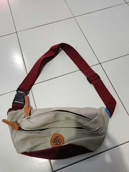 Product Review of Canvas Waist Bag Women Sports Trendy Casual Shoulder Bag Men Bag Messenger Bag Multifunctional Chest Bag Men Waist Bag Travel Bag Couple from B**🤍 0