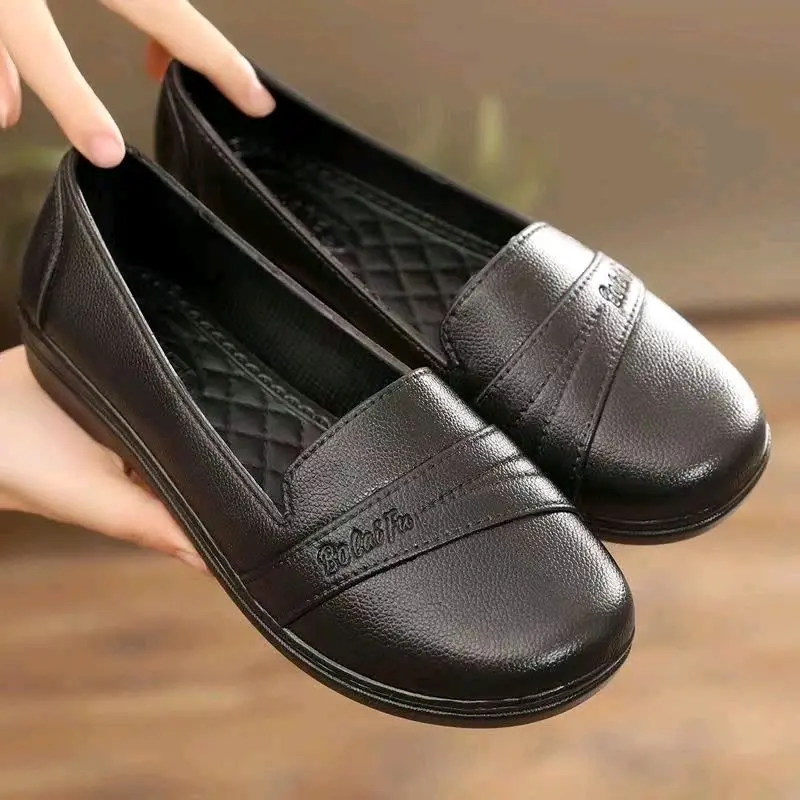 Giày cao su chống thấm nước  nữ dành cho bà mẹ trung niên và người già, giày chống nước ngoài trời ống ngắn để đi mua sắm hàng tạp hóa