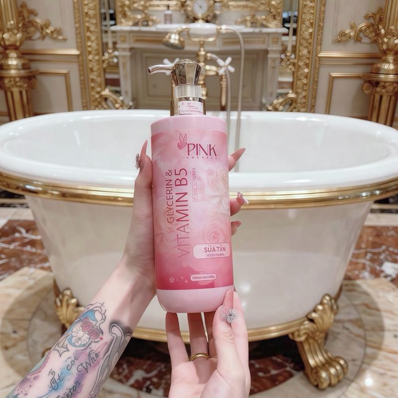  Sữa Tắm Dưỡng da  Pink Okenlla Hương Ngọt nhẹ UMÊ 500ml 