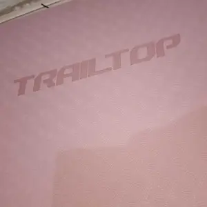 TRAILTOP Matras Yoga TPE Tebal 8mm dengan Garisan Penyelarasan Postur 2 Warna Anti Selip untuk Pemula hingga Pecinta Yoga