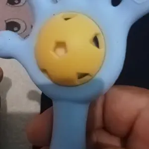 【COD】Mainan Bersuara untuk Bayi - Sinar Baru! Goyangan Telapak Tangan Silikon Teether - Solusi Aman untuk Mulut Bayi