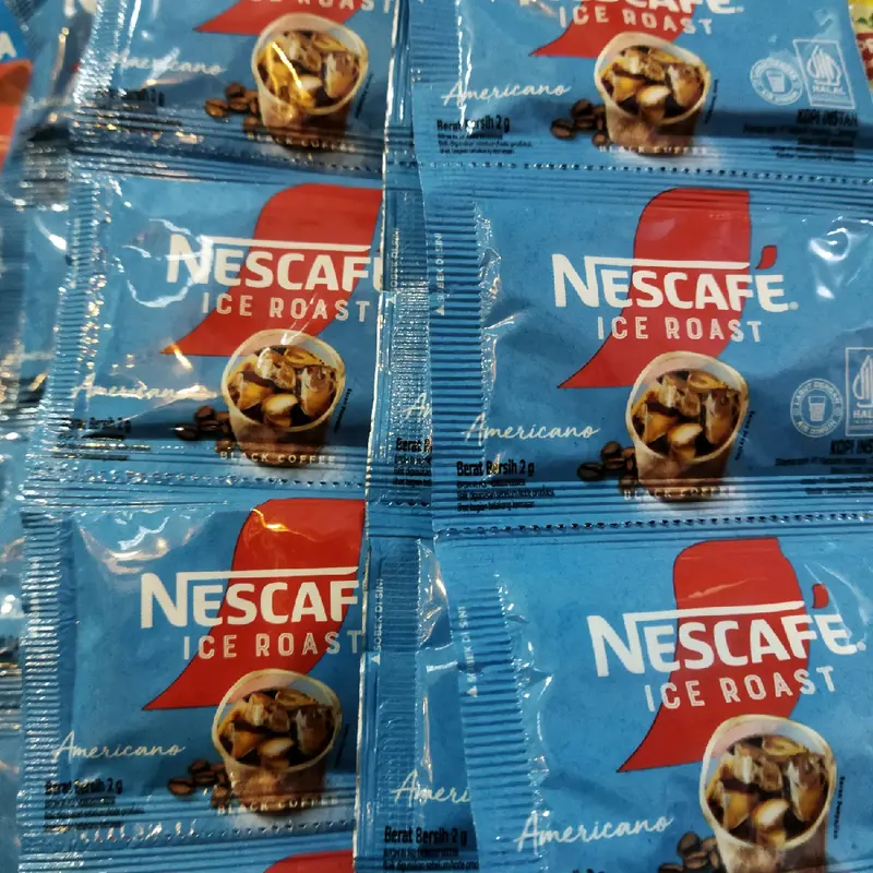 Nescafe Ice Roast Kopi Robusta Americano Tanpa Ampas 2 Gr X 10 Pcs 4