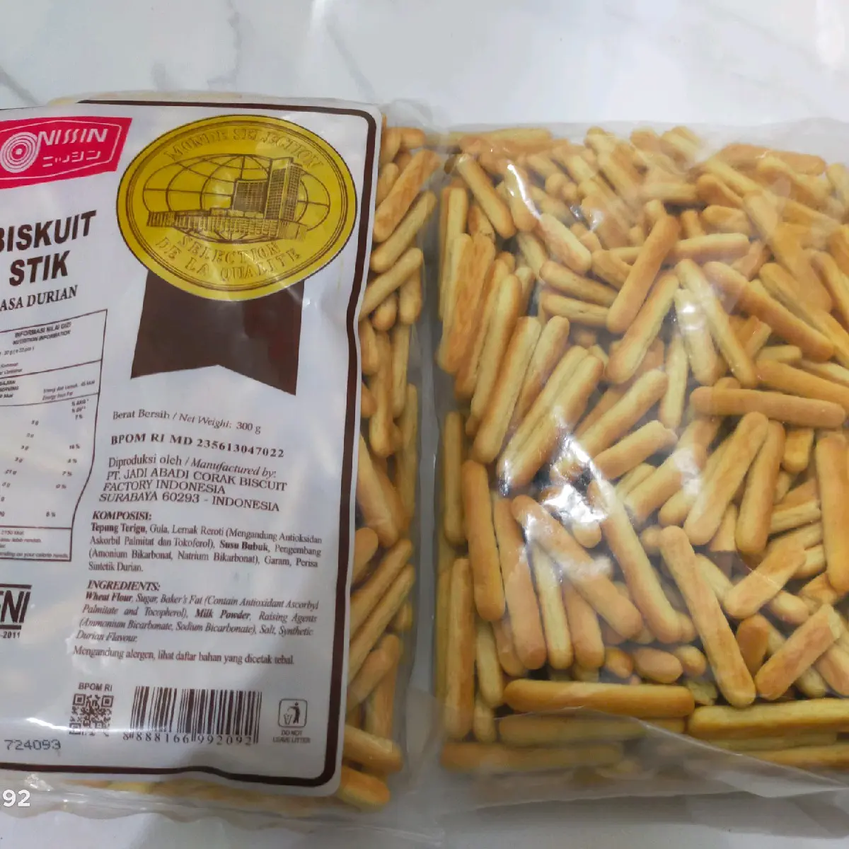 BISKUIT NISSIN STIK DURIAN 300GR HALAL