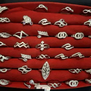 Cincin Titanium Aesthetic Elegan Simple Bahan Titanium Desain Unik Cocok Untuk Berbagai Kesempatan