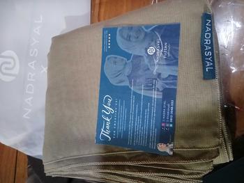 Product Review of NADRASYAL - Plain Square Hijab Segiempat Polycotton Hijab Persegi Wangi Bella Square (TANPA LABEL) Nyaman Muslim Kerudung Basic from 😄** 3