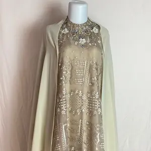 Jelita Set Hijab Elegan dengan Detail Bordir dan Lengan Panjang untuk Tampilan Mewah