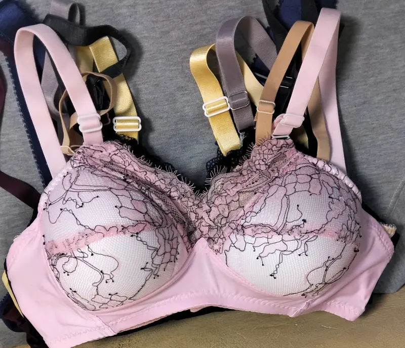Grosir BH Bandung 2pcs&4pcs - Bra Wanita Berkualitas Busa Tipis Tanpa Kawat Pink Renda 3