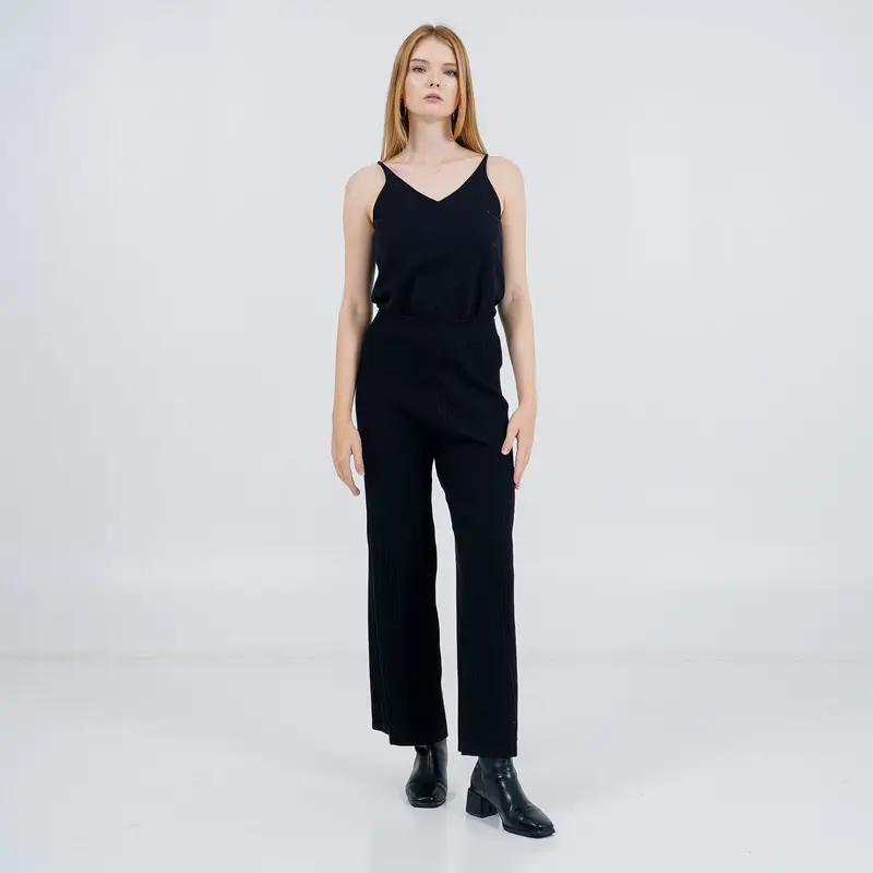 This Is April Celana Panjang Loose Kulot Wanita Kekinian Pleats Flowy Nayla Pants Black 1