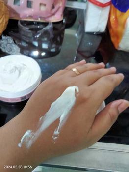 Product Review of Brightening Body Bleaching 100 gr ABSglow Pemutihan 10x lebih cepat memutihkan from R**1 1