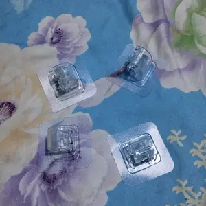 1 pcs Braket gorden Bracket Jepit Tanpa Paku Serbaguna Tempel Klip Braket Serbaguna Braket Tiang Gorden Hook Braket Tiang Gantungan Adhesive Gorden Kolong Dapur Kokoh Tanpa Paku Gorden Hook Tirai Flexible Transparan Gantungan Tempel Tanpa Bor