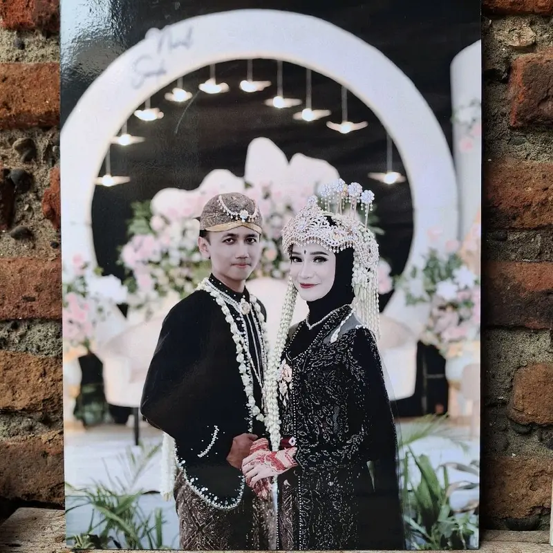 CETAK FOTO BINGKAI PAPAN MDF UKURAN 30X45CM 12RS - CETAK FOTO CUSTOM MDF 4