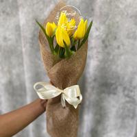 Gambar Buket bunga Tulip segar wrapping rajut dari Florist JKT Kota Administrasi Jakarta Barat 2 Tokopedia