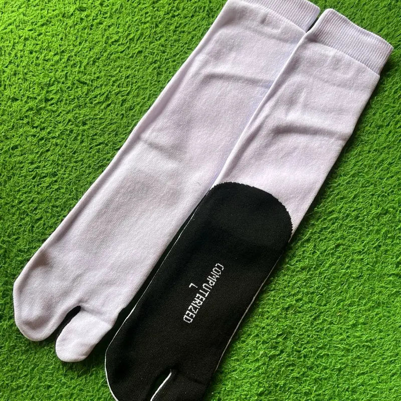 1pasang kaos kaki jempol putih telapak hitam panjang 3