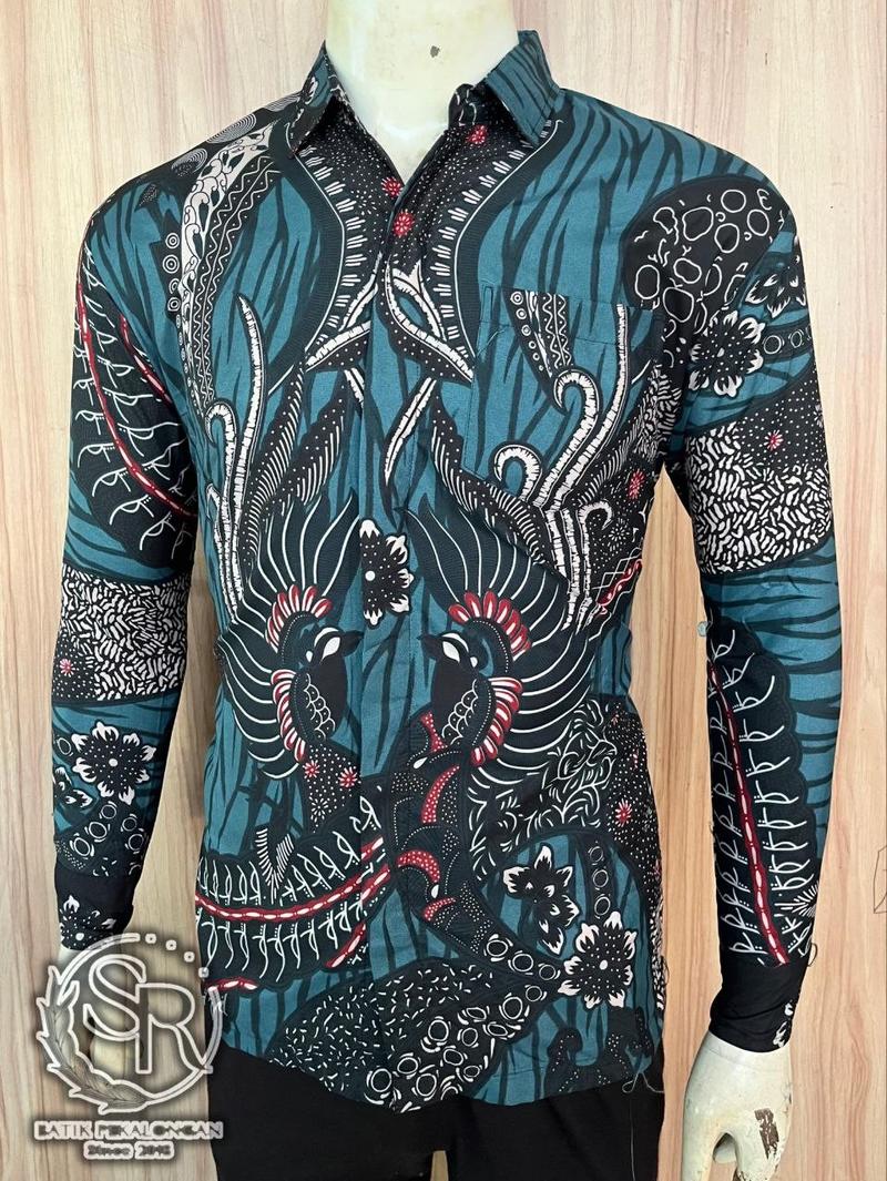 Product Introduction of Gie Batik Kemeja Panjang Modern slimfit Katun kantor formal Halus Trendy Resmi dan Casual   Hitam Motif Santai Nyaman Pria Coklat Keren Mewah 7