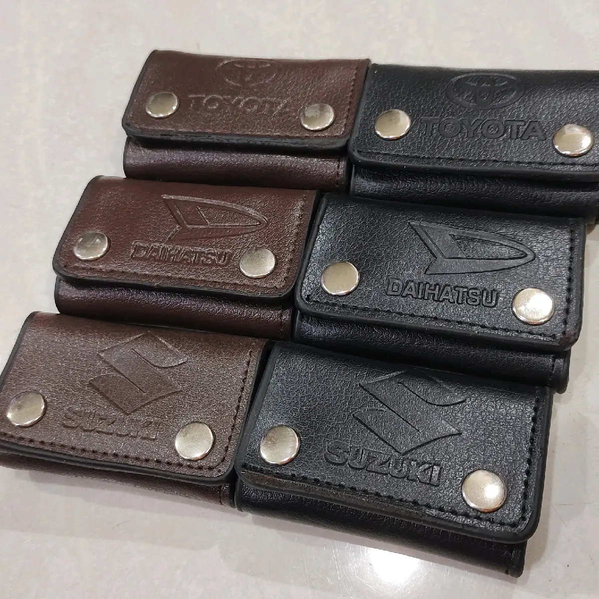 gantungan kunci kancing mini