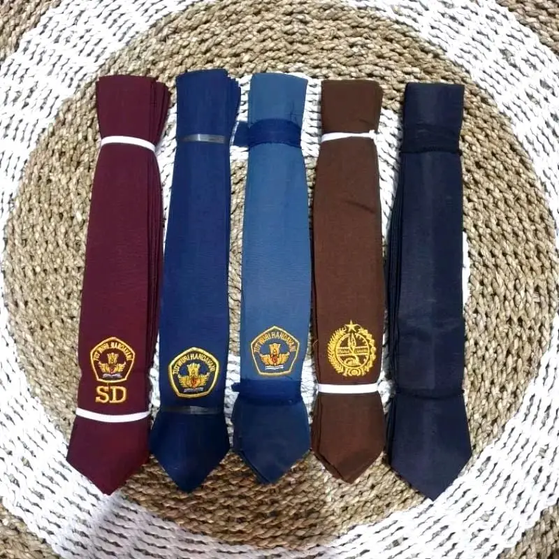 Dasi Sekolah SD SMP SMA PRAMUKA HITAM POLOS Biru Seragam
