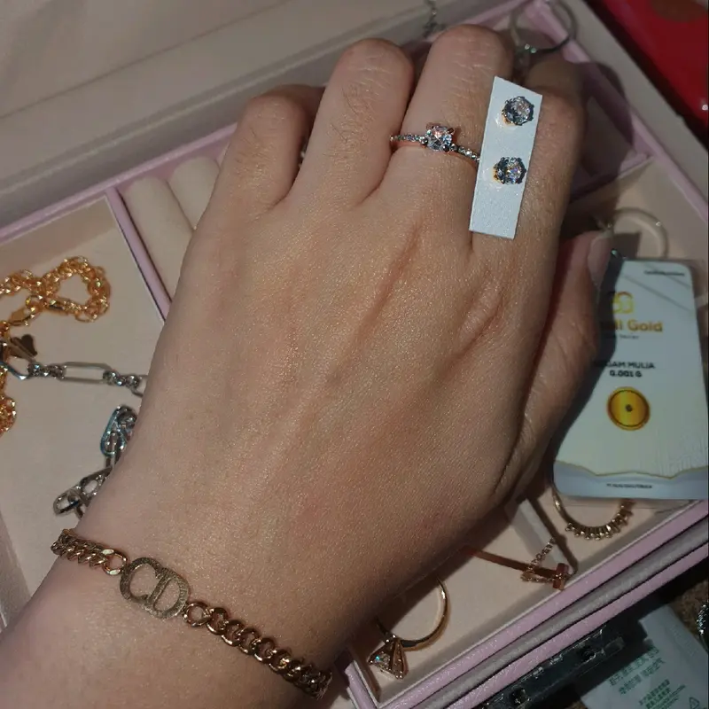 (BISA COD) D10 GELANG DC+ CINCIN+ANTING TUSUK SET ROSE GOLD TITANIUM  PREMIUM FREE LM + BOX ELEGAN ANTI LUNTUR 2