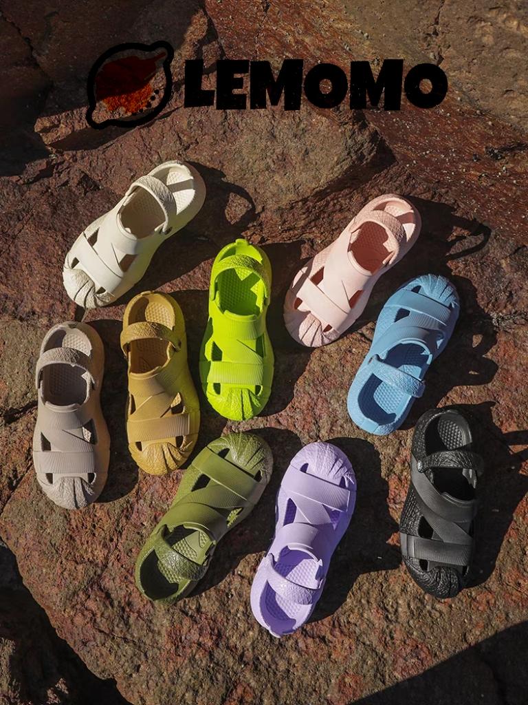 LEMOMO Sandal Selop Unisex Baim Anak & Dewasa Karet Anti Slip Terbaru 2025 Hitam Slipper Flip Flop Empuk Nyaman & Anti Air Struktur Baja Bird's Nest Sole Water Cube LEMOMO Sandal Selop Unisex Baim Anak & Dewasa Karet Anti Slip Terbaru 2025 Hitam Slipper Flip Flop Empuk Nyaman & Anti Air Struktur Baja Bird's Nest Sole Water Cube
