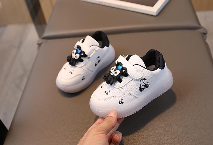 Product Introduction of Children&#039;s shoes spring and autumn sports shoes leather breathable flashing shoes children&#039;s shoes 2