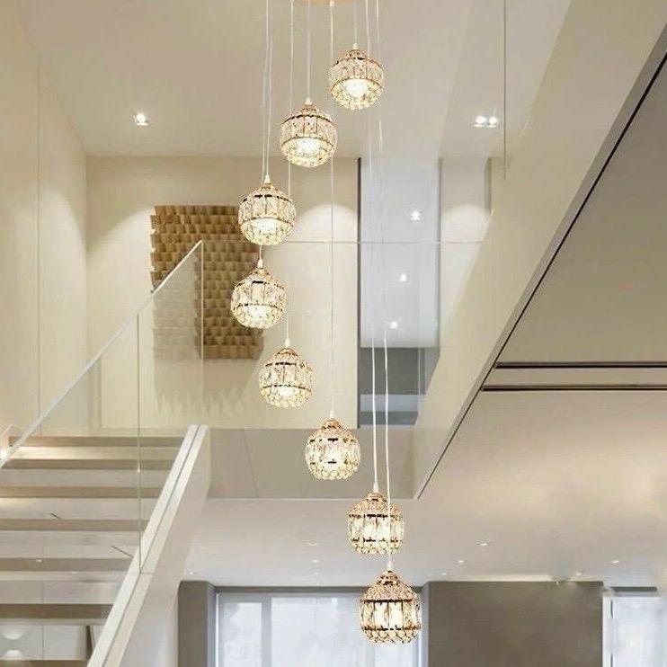 Đèn chùm phòng khách, đèn thả cầu thang thông tầng quả cầu vàng gắn phale