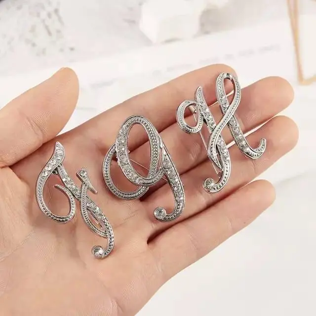 Bros Huruf Bros Inisial Bros Alfabet A B C D E F G H I J K L M N O P Q R S T U V W X Y Z Gold dan Silver Bros Dada Bros Kebaya Bros Jilbab Bros Wanita Bros Kutubaru Brooch Aksesories BZO 4