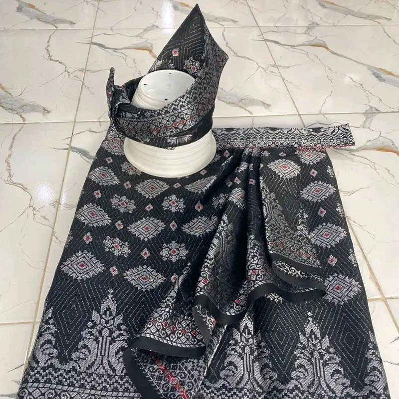 Tanjak balong raje kreasi Motif riau 0