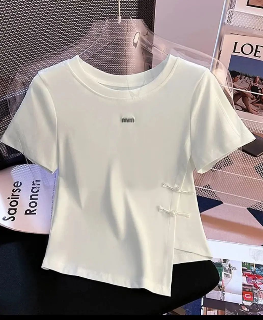Áo Thun Nữ Phong Cách Trung Mới Chất Liệu Thun Gân Hỗn Hộp Thiết Kế Xẻ Tà Nút Khuy Cực Yêu Size 40-62kg | BigBuy360 - bigbuy360.vn Áo Thun Nữ Phong Cách Trung Mới Chất Liệu Thun Gân Hỗn Hộp Thiết Kế Xẻ Tà Nút Khuy Cực Yêu Size 40-62kg | BigBuy360 - bigbuy360.vn