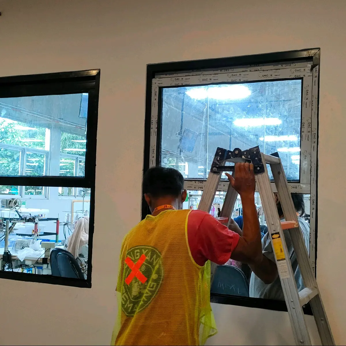 VERTICAL SLEDING WINDOW JENDELA GESER KEATAS JENDELA BUKA GESER KEATAS