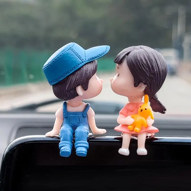 Cartoon Couple Design Car Ornament, 1 Count Cute Car Interior Decoration, Creative Office & Home Desktop Ornament 0