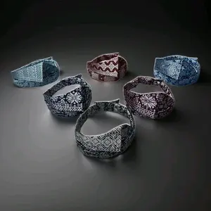 Raihanah-Tanjak dan Songket Pria