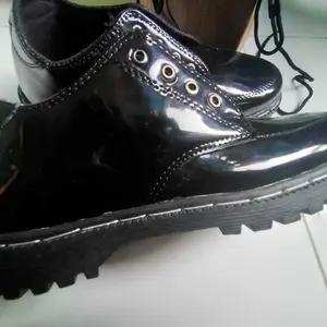 Sepatu Docmart Pria Oxford Tali Hitam Formal Kerja Casual Shoes Pantofel Karet Kulit Sintetis Premium Anti Slip Desain Elegan Serbaguna Tersedia Ukuran 39-43 Kualitas Terjamin
