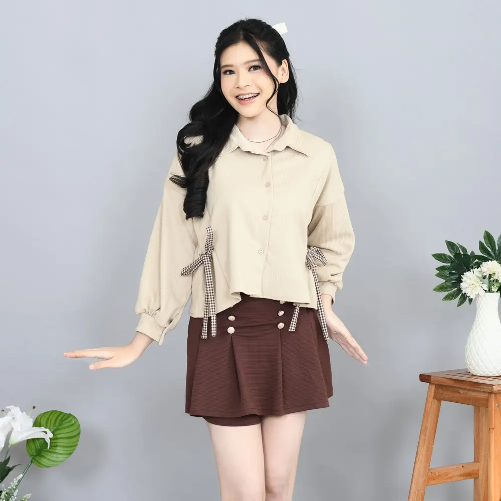 Yoenik Apparel Jiwoo Crop Shirt Kemeja Lengan Panjang Blouse Korean Style Kekinian Atasan Wanita Oversize  Casual