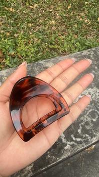 Product Review of 1-3 pcs 6CM Acrylic Medium Shark Clip Hollow Matte Color Hair Claw for Women Elegant Square Headwear Korean Hair Accessories for Girls from y**a 0