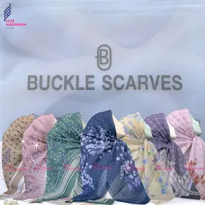 (BUCKLE SCARVES) SEGIEMPAT BUCKLE MOTIF POUCH  KODE S•hijab segiempat motif•jilbab segiempat•kerudung segiempat metal logo lc •segiempat pouch•seragaman•