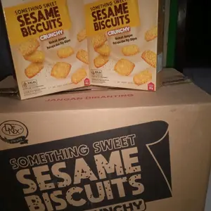 Denex Sesame Biscuit 90gr - 1 Dus Isi 24 Biskuit Crunchy dengan Rasa Halal dan Kualitas Terbaik