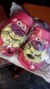 Product Review of Sandal Lotso Beruang Stroberi Sandal Kartun Lucu Shoes Sendal Wanita Karet Cewek Cowok from N**2 1