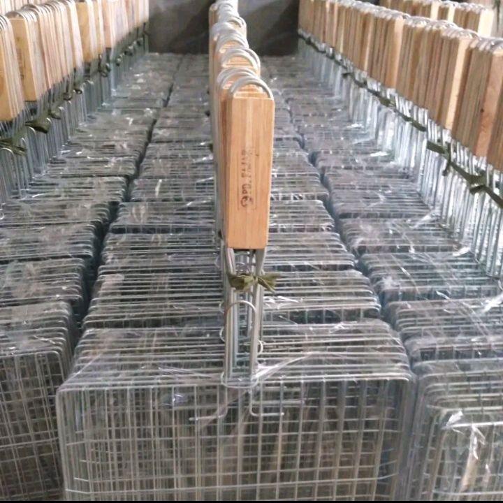 Panggangan Ikan Jumbo Jepit Stainless Jepitan Panggangan Gagang Kayu untuk BBQ dan Grill Serbaguna Kitchenware